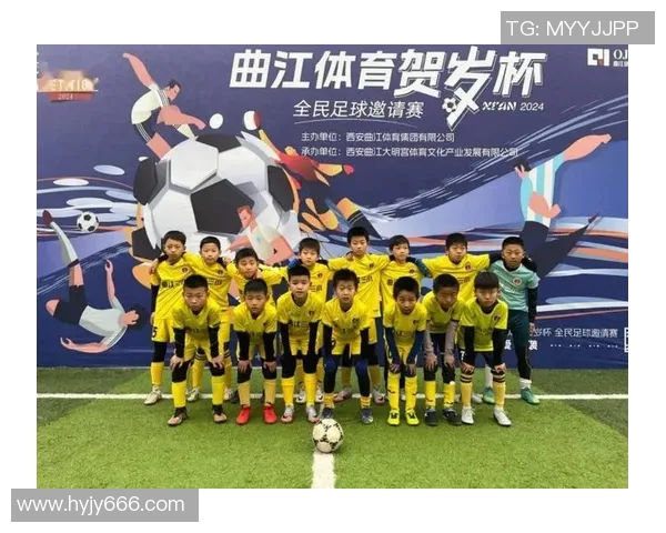 足球少年明星对比高清图集展现青春风采与未来潜力