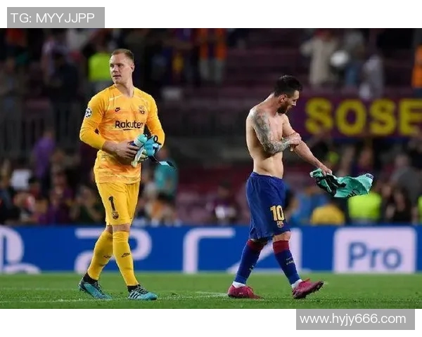 足球明星腹肌对比揭秘谁才是健身房的王者与球场的英雄